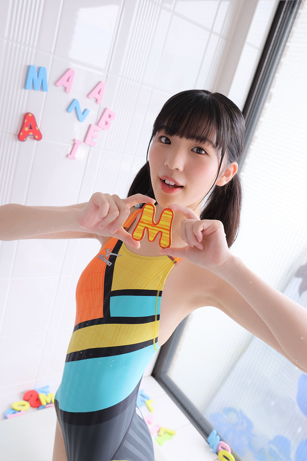 [Minisuka.tv] Ami Manabe 眞辺あみ - Fresh-idol Gallery 100/52P