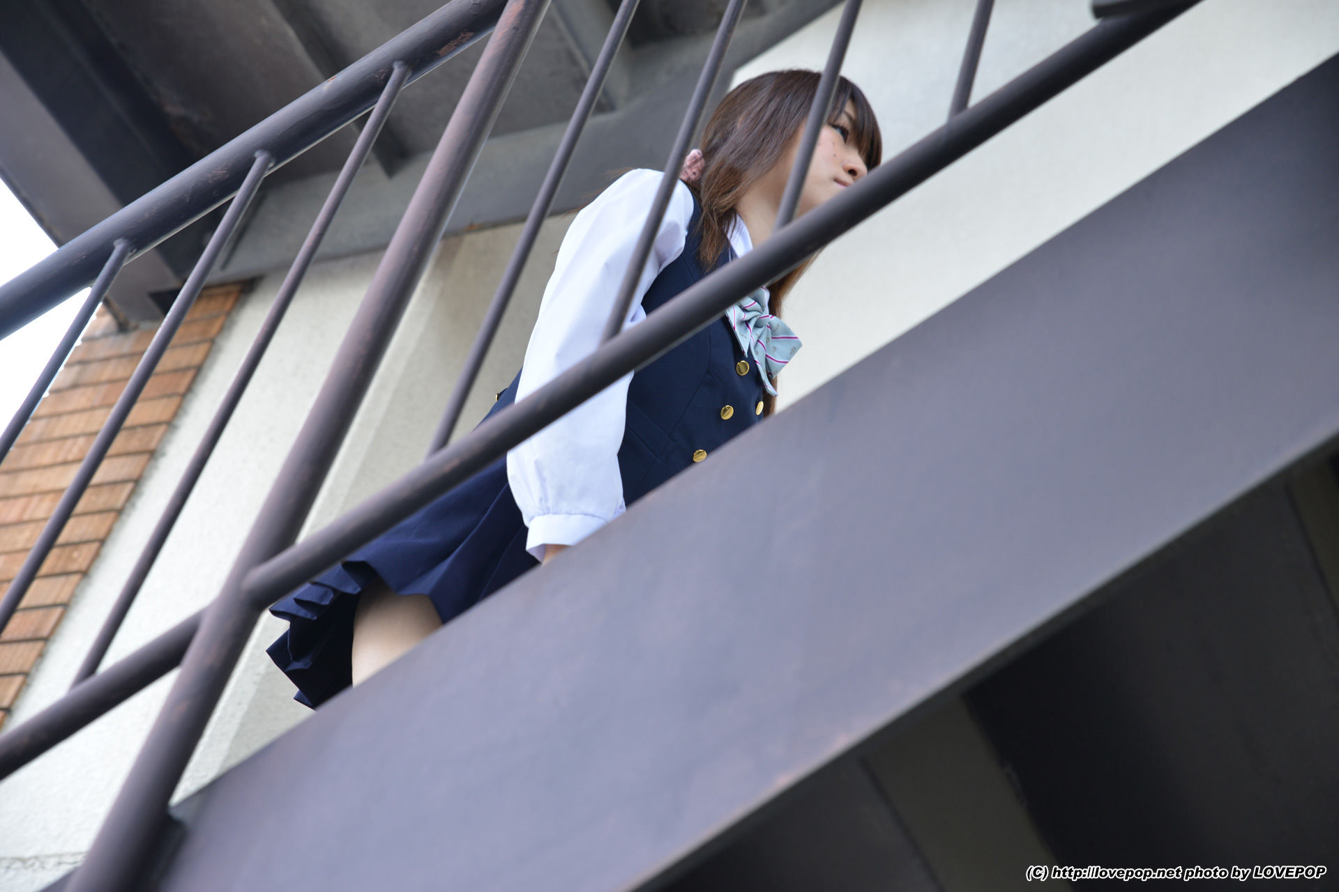 [LOVEPOP] Yamaguchi Ayaka 山口彩加 Stairway Voyeur T-back! ! Uniform vest - PPV/75P