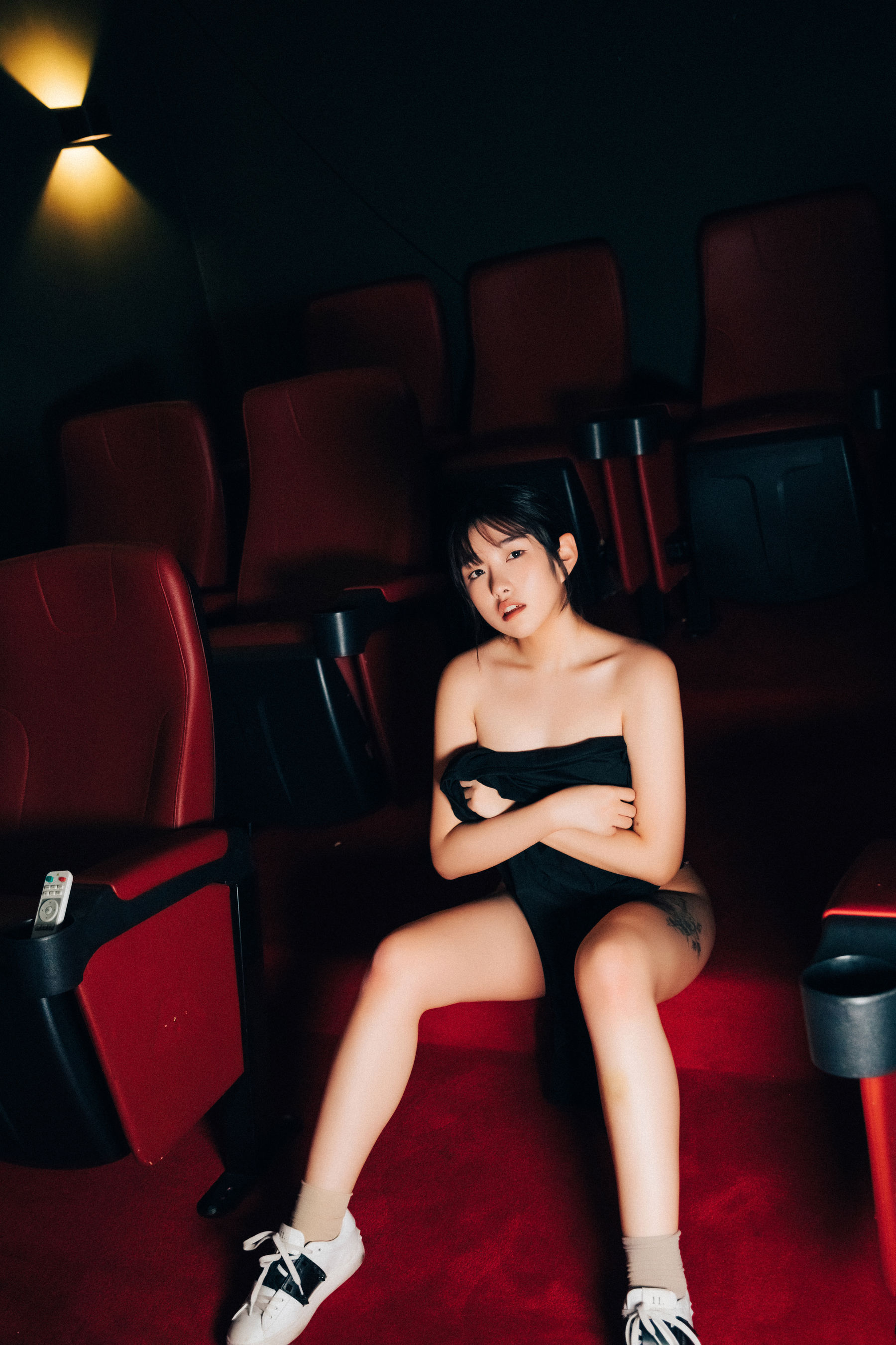 [LOOZY]  Sonson - Cinema girl/77P