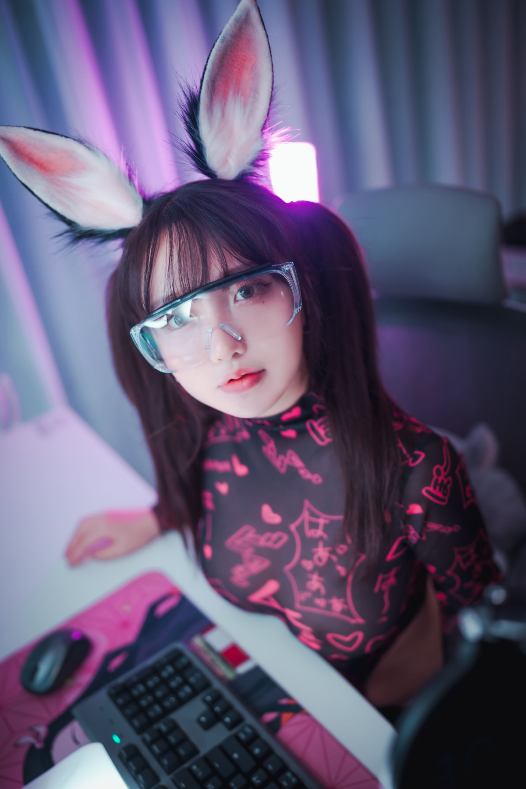 [DJAWA]  Yeeun - Retro Gaming Girl/89P