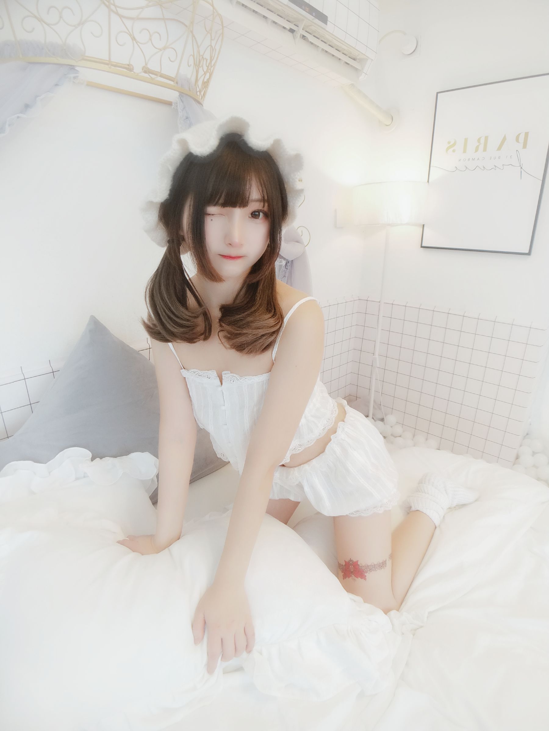 [COSPLAY][Cosplay写真] 二次元美女古川kagura – 少女睡衣16P免费观看